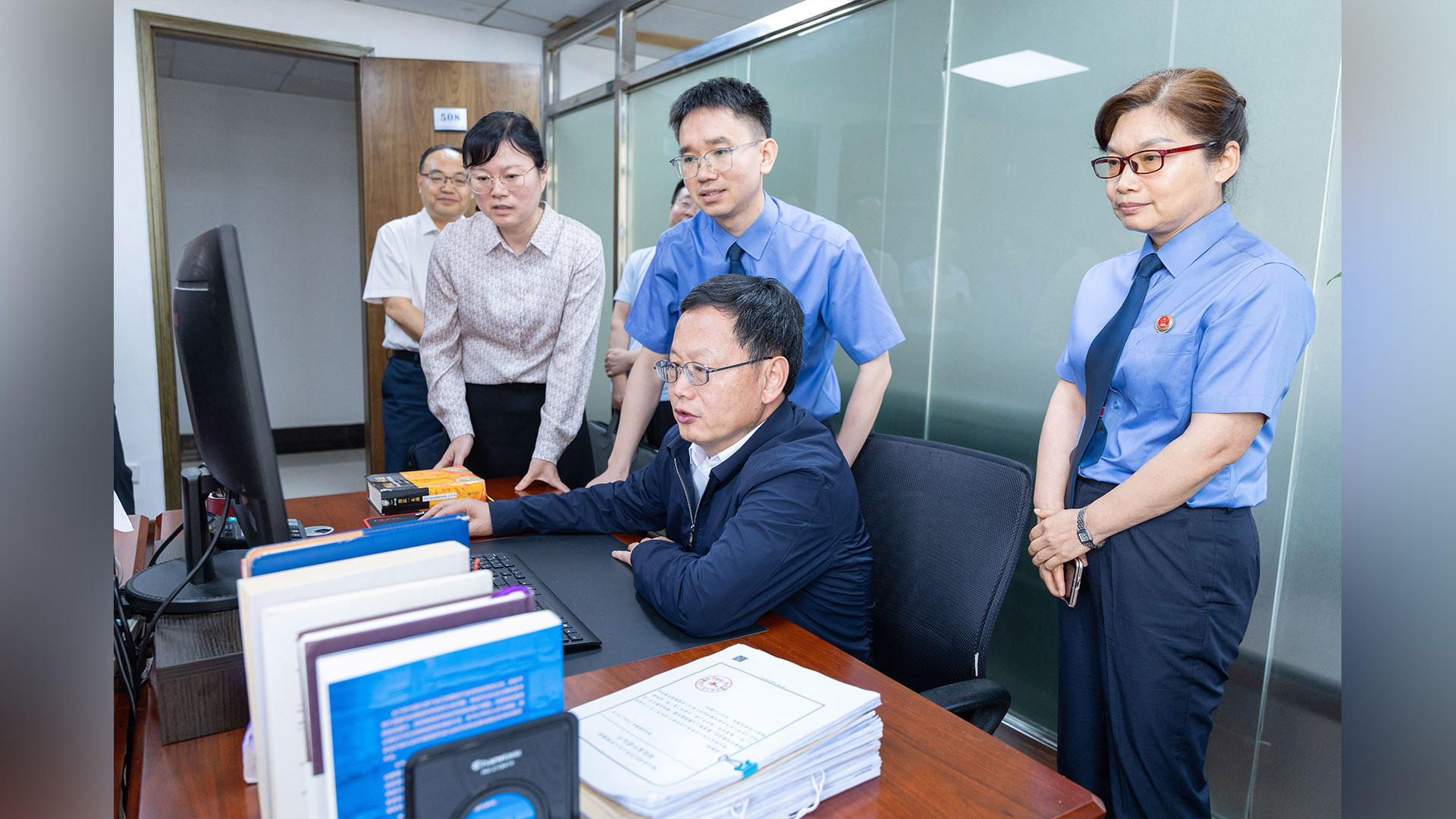 最高检苗生明副检察长在湖北调研公诉工作