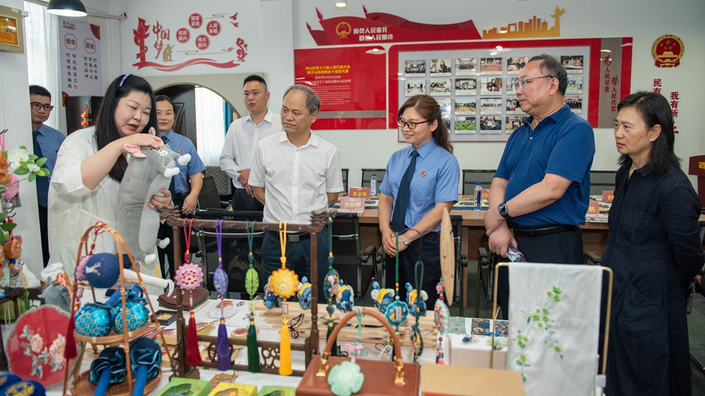 区人大常委会专题调研洪山公益诉讼检察工作